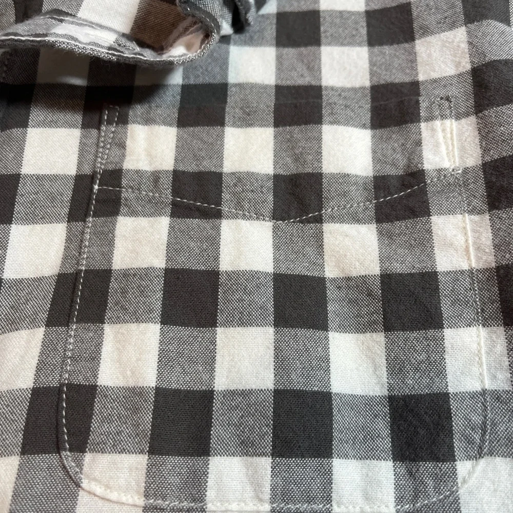 American Eagle Outfitters Black and White Gingham Plaid Button-Down Men's Large - Picture 7 of 7
